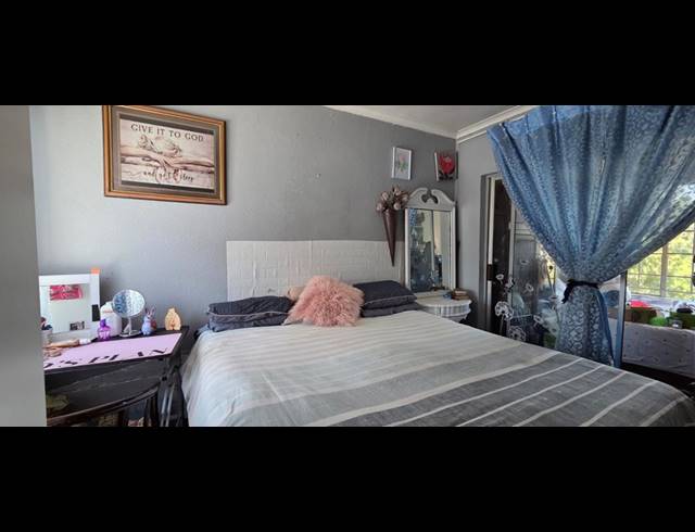 3 BEDROOM CLUSTER FOR SALE IN SOUTH CREST